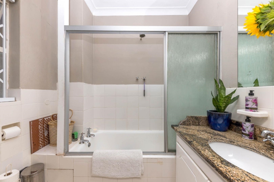 2 Bedroom Property for Sale in Green Point Western Cape